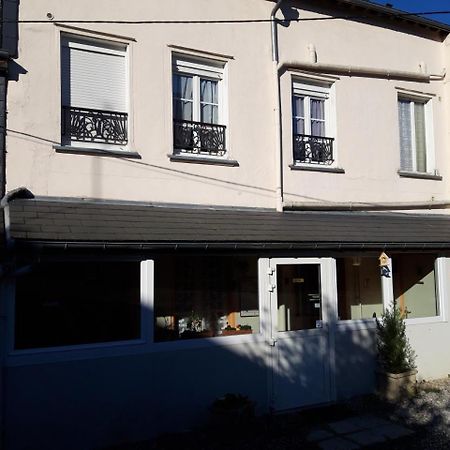 Le Gibergeon Hotel Signy-l'Abbaye Bagian luar foto